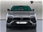2022 Lamborghini Urus V8