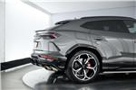 2022 Lamborghini Urus V8