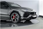 2022 Lamborghini Urus V8