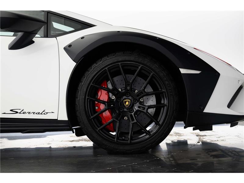 2024 Lamborghini Huracan 5.2 V10 Sterrato STD