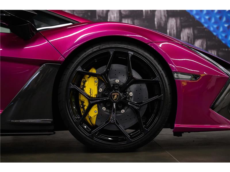 2026 Lamborghini Revuelto V12 Hybrid