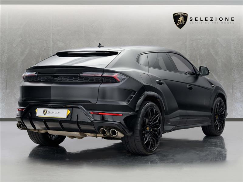 2025 Lamborghini Urus V8 BiTurbo SE
