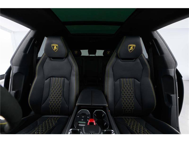 2025 Lamborghini Urus V8 BiTurbo SE