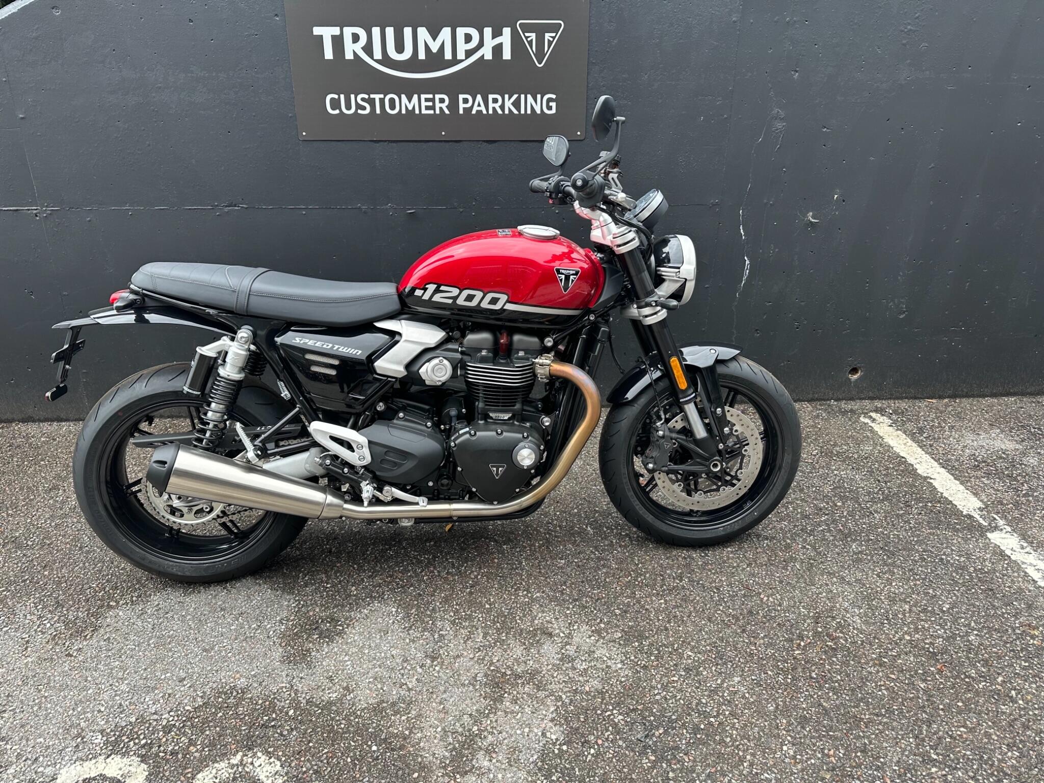 New Triumph Speed Twin 1200