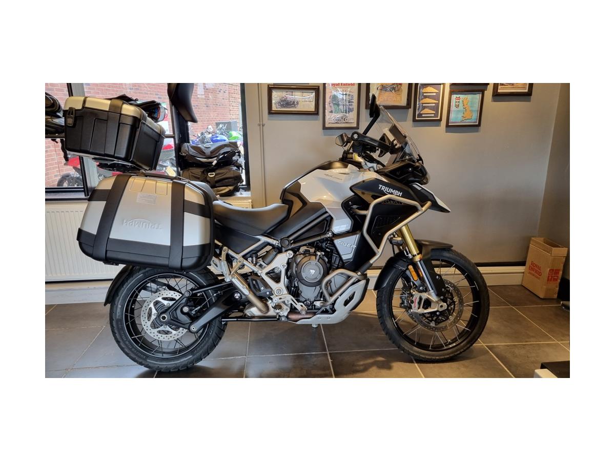 Main image of Triumph Tiger 1200 Rally Explorer