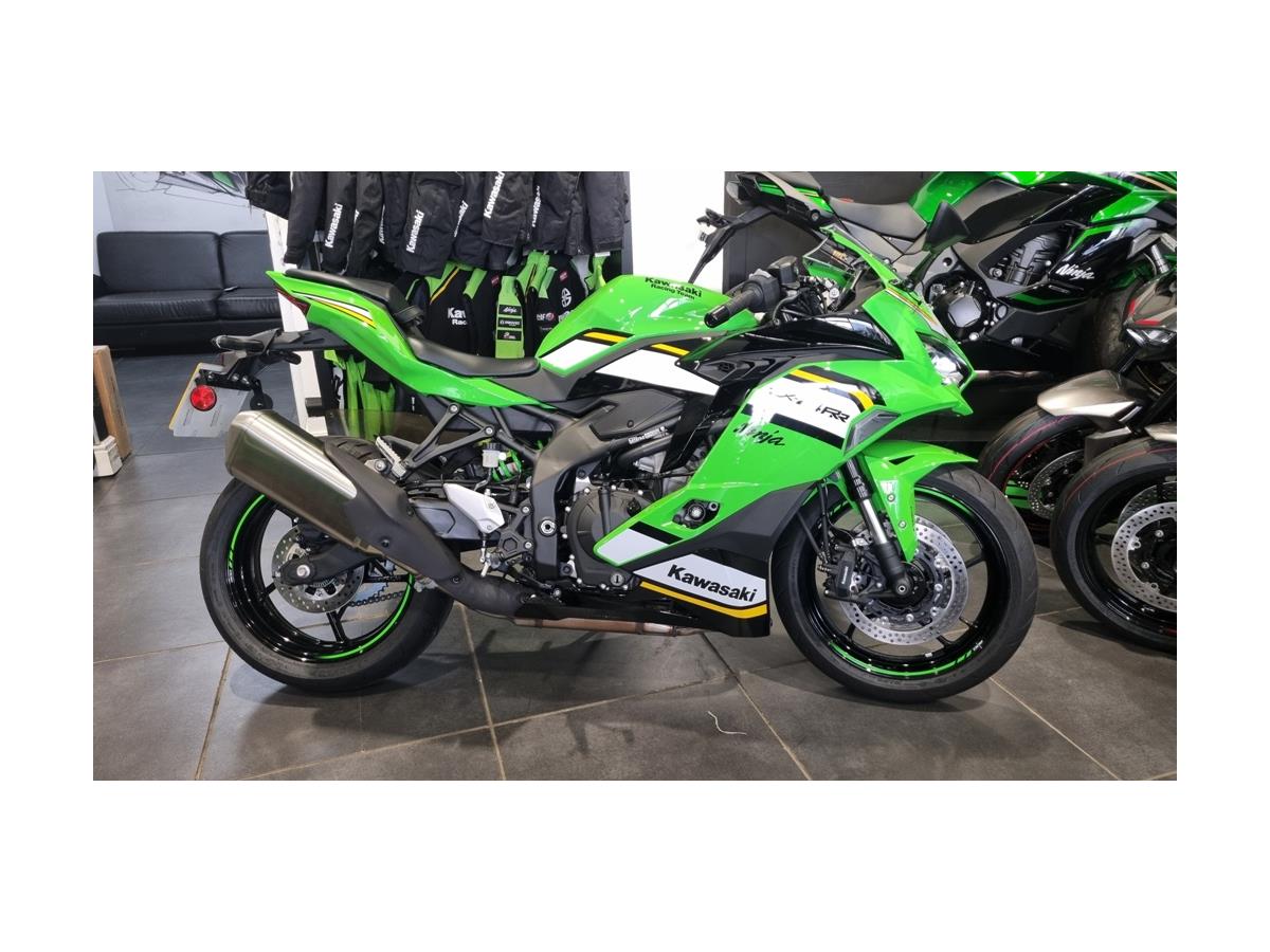 Main image of Kawasaki Ninja ZX-4RR