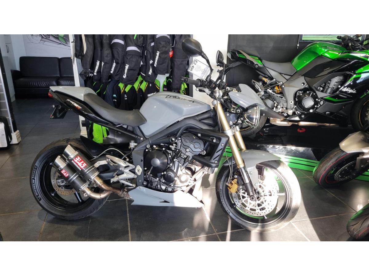 Main image of Triumph Street Triple 675