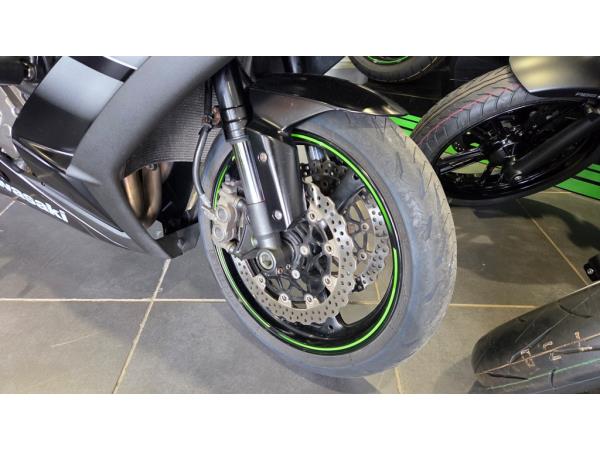 専用 3 Kawasaki ZX-10R - East London Kawasaki