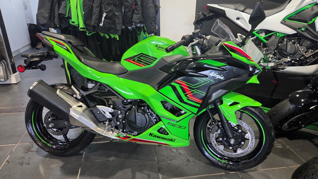 Kawasaki Ninja 500SE