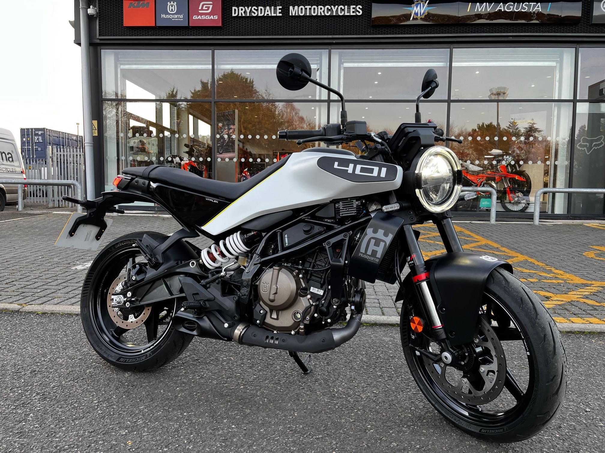 New Husqvarna 401 Vitpilen