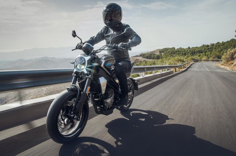 New C F MOTO CFM700CLXHERITAGE BLACK