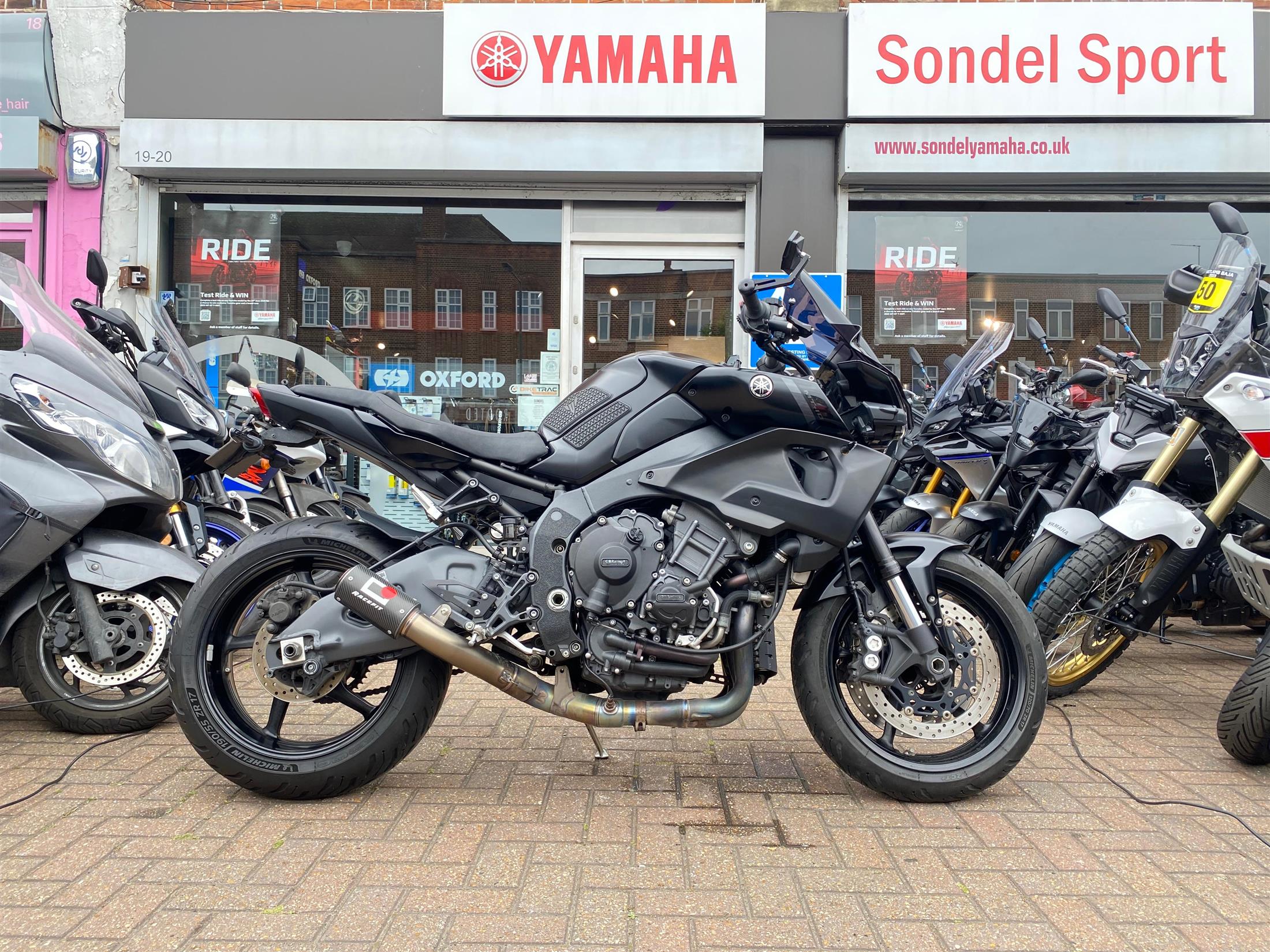 YAMAHA MT10