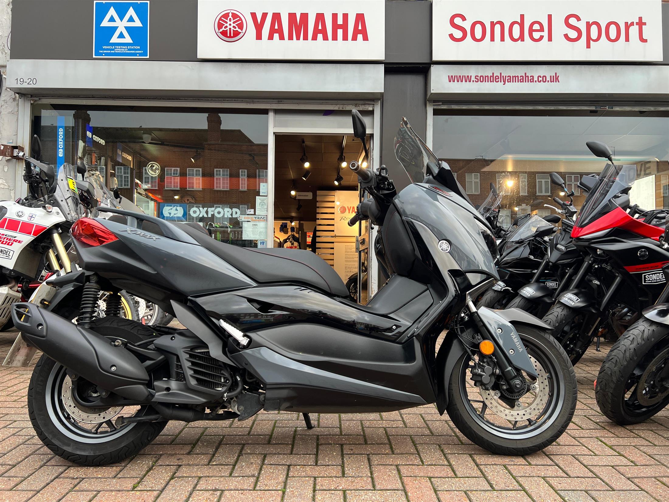 YAMAHA XMAX 125 TECH MAX