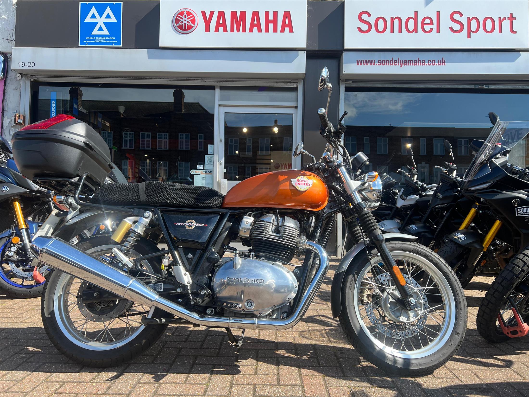 ROYAL ENFIELD INTERCEPTOR 650 ROYAL ENFIELD INTERCEPTOR 650