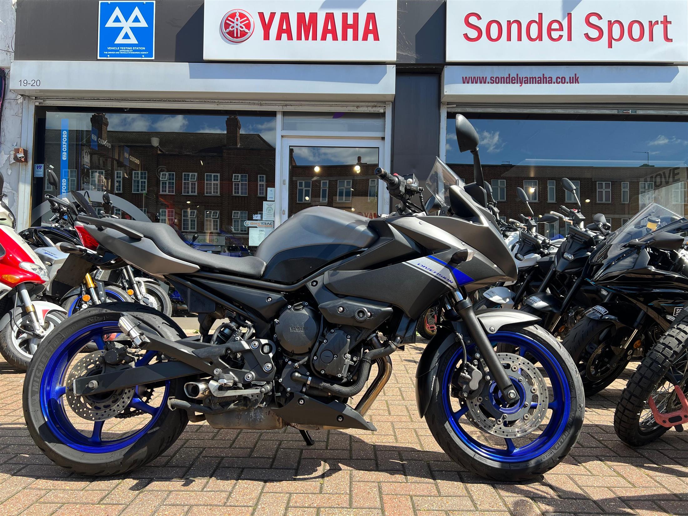 YAMAHA XJ6 S DIVERSION YAMAHA XJ6 S DIVERSION