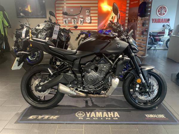 2025 Yamaha MT-07 Y-AMT, Only 324m, Yamaha Warranty till 2028,SAVE £300 !!