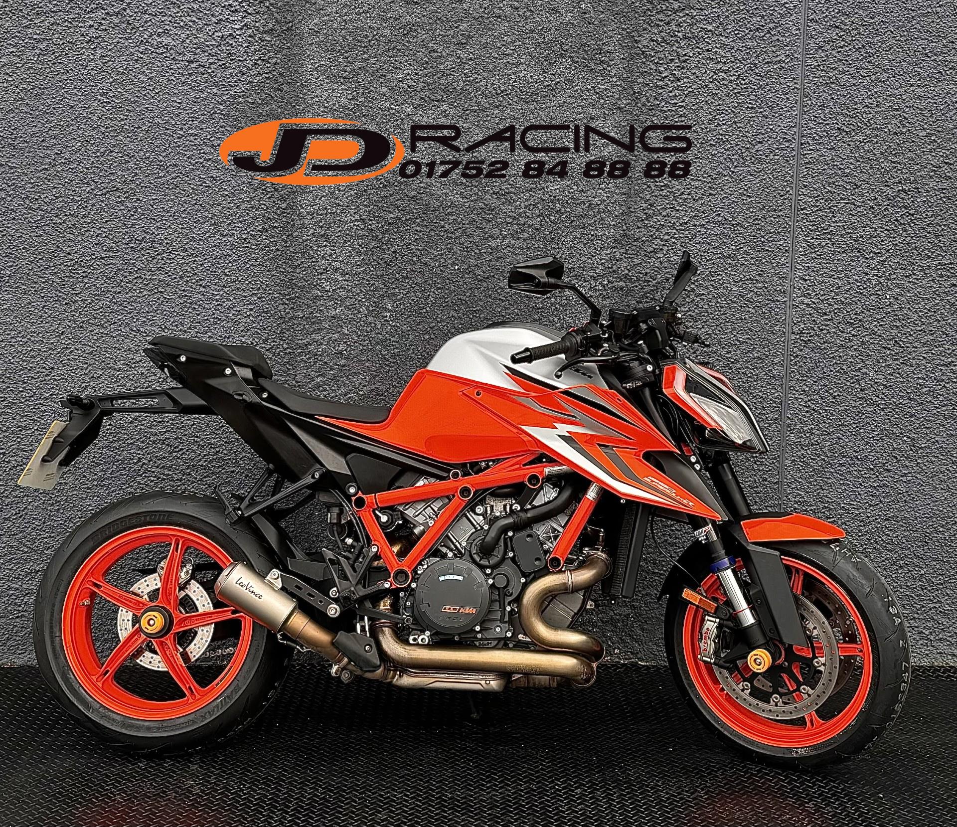 KTM SUPER DUKE R EVO