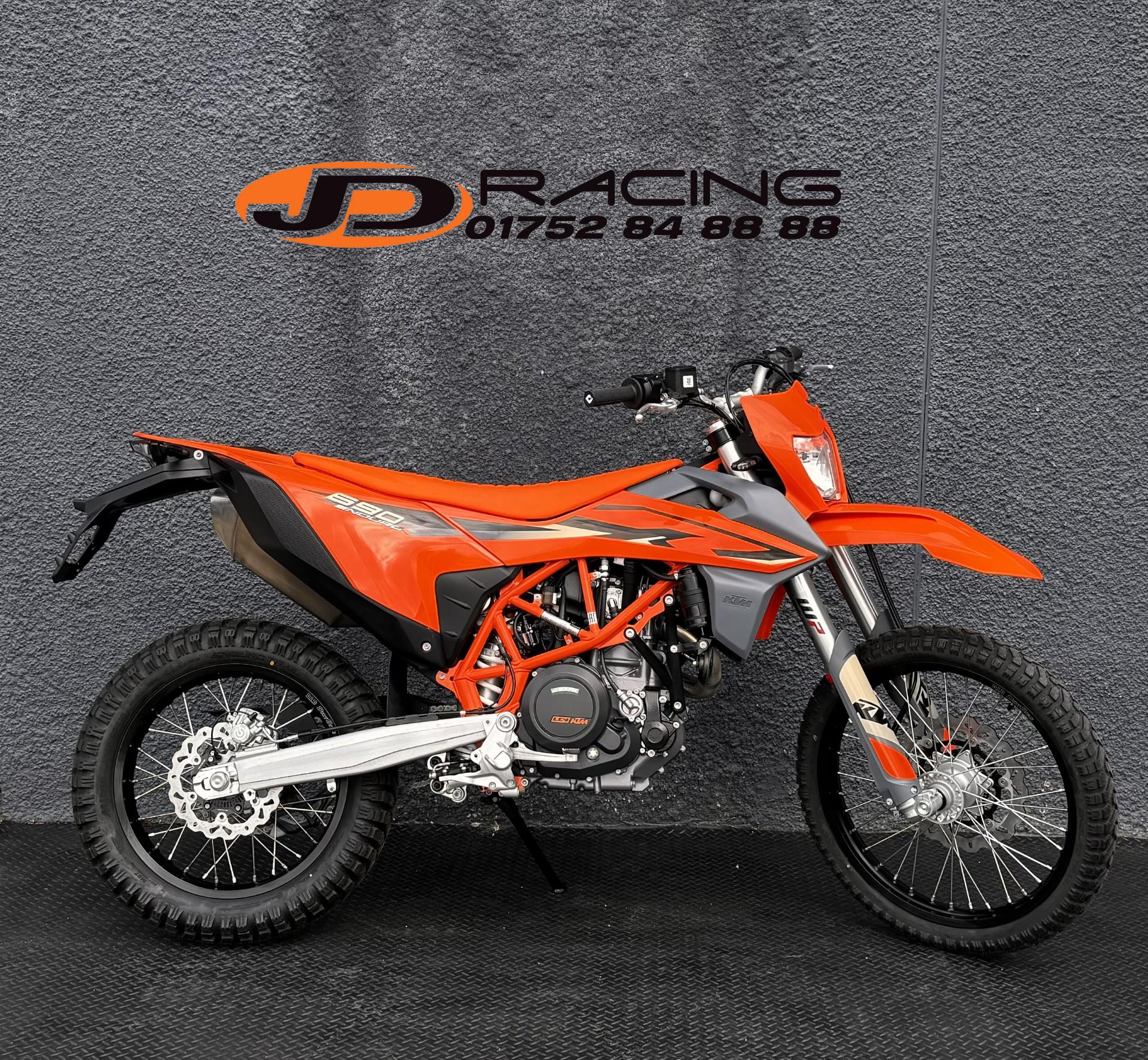 KTM 690 ENDURO R 2024