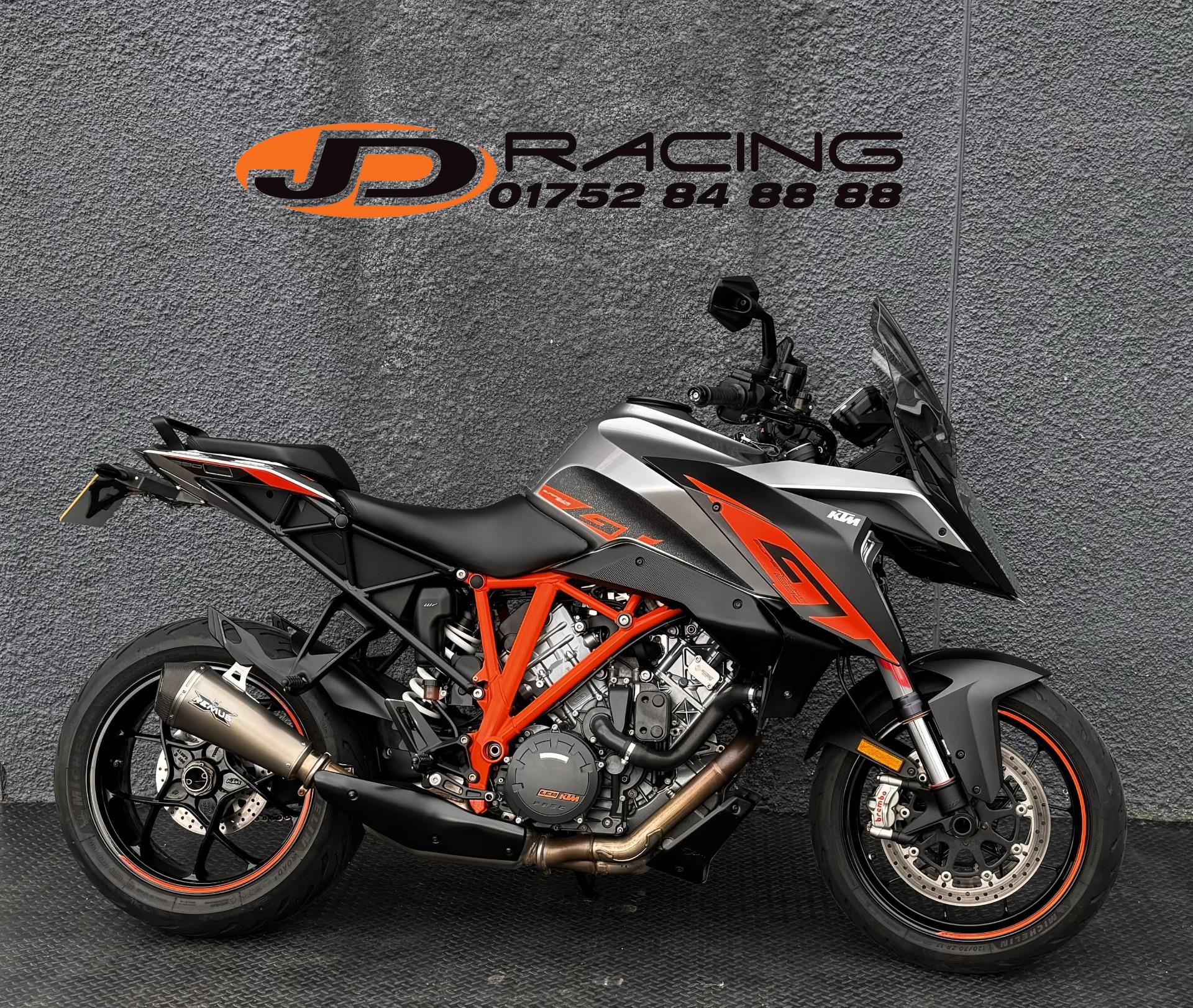 KTM 1290 SUPERDUKE GT