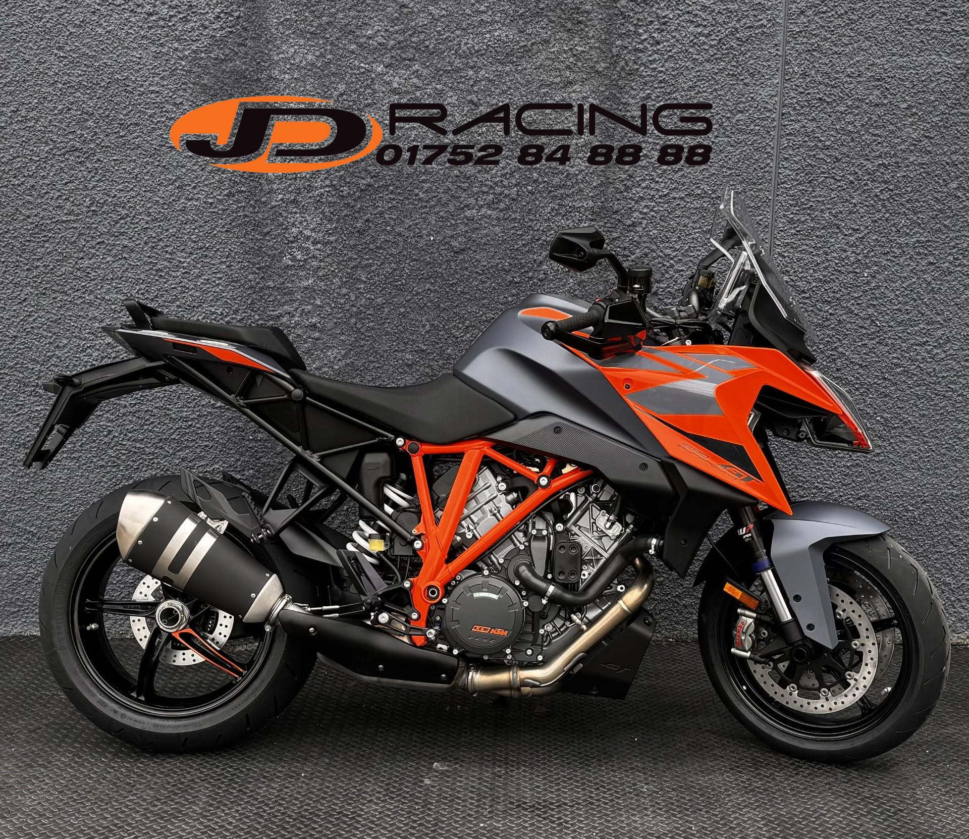 KTM 1290 SUPER DUKE GT