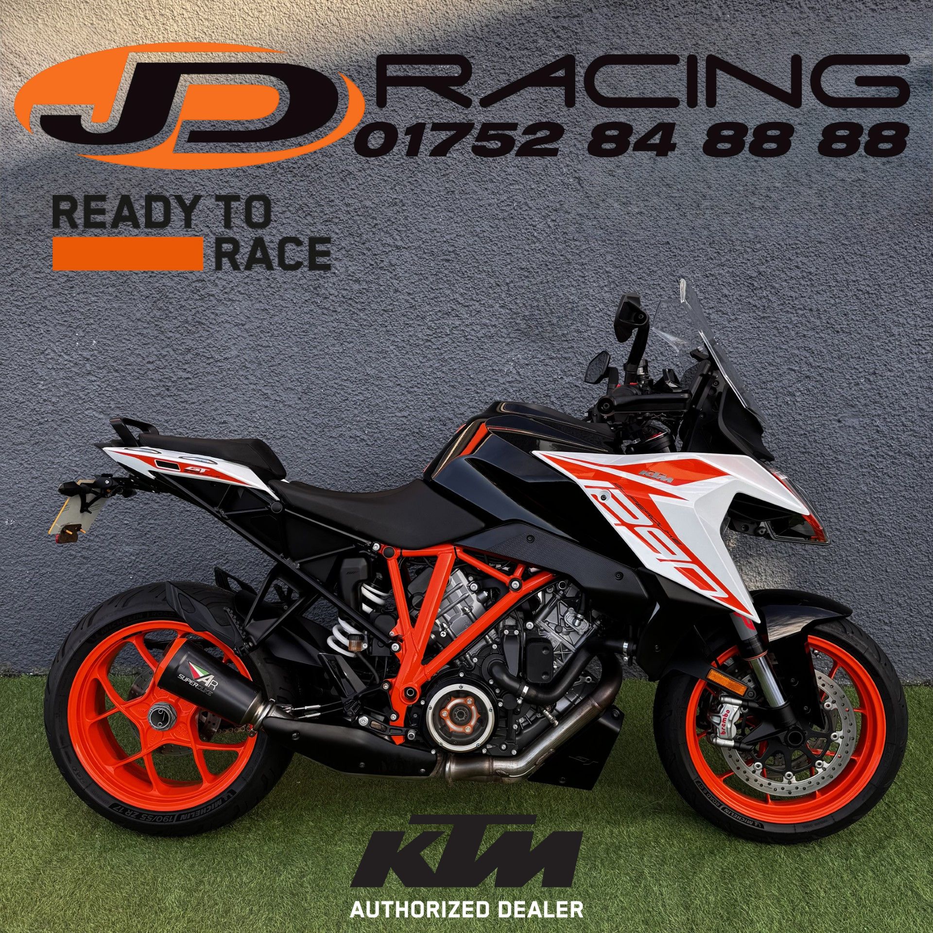 KTM 1290 SUPER DUKE GT KTM 1290 SUPER DUKE GT