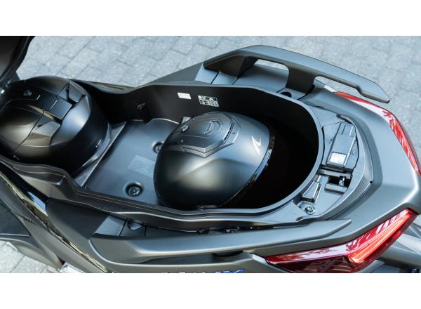 Storage for 2 helmets