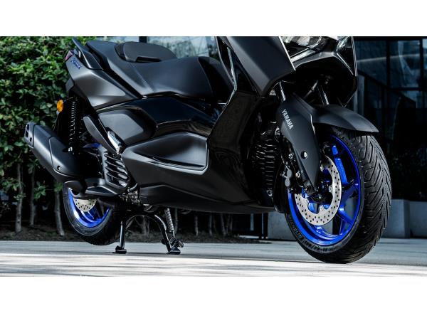 Traction control system (TCS)