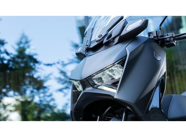 High-mounted front flashers