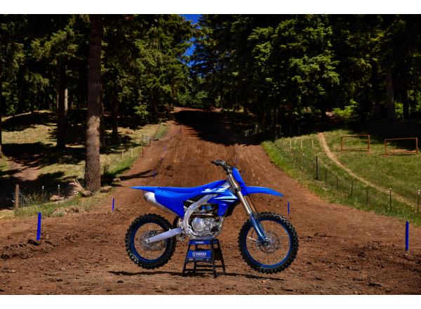 Seamless ergonomic bodywork