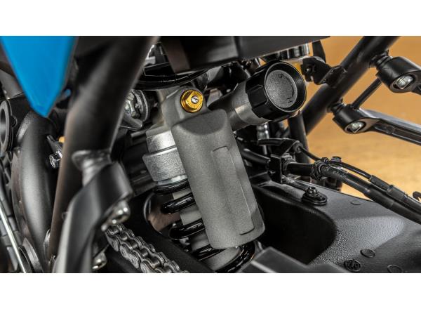 Rear shock with increased stroke and full adjustab