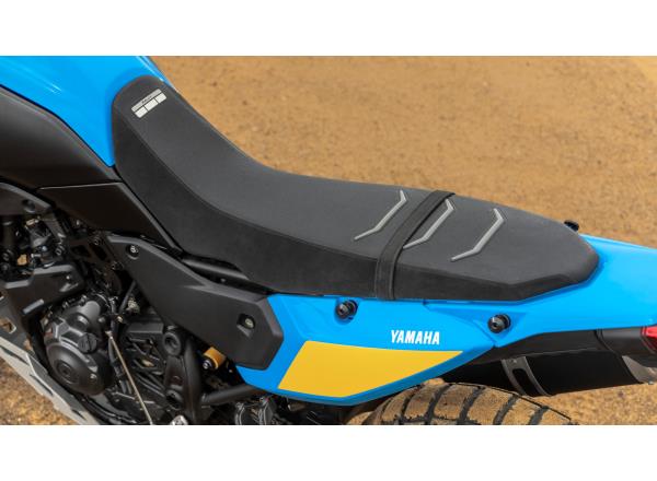 Dedicated one-piece rally seat