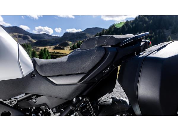 More comfortable ergonomics for rider and pillion