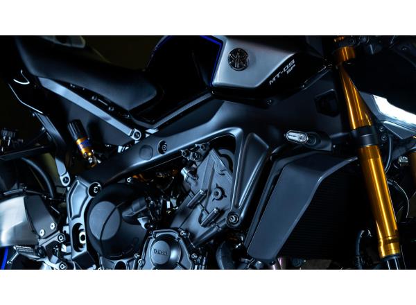 Lightweight CF die-cast aluminium frame
