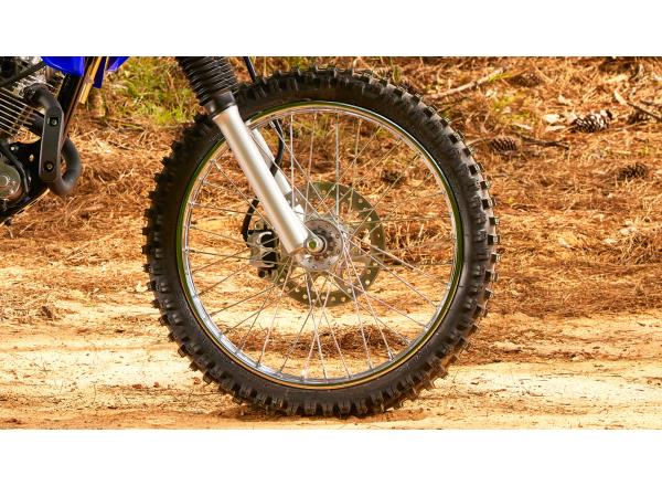 Front disc brake and rear drum