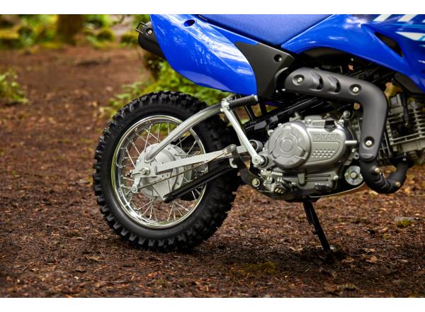 Smooth-action drum brakes and off-road tyres