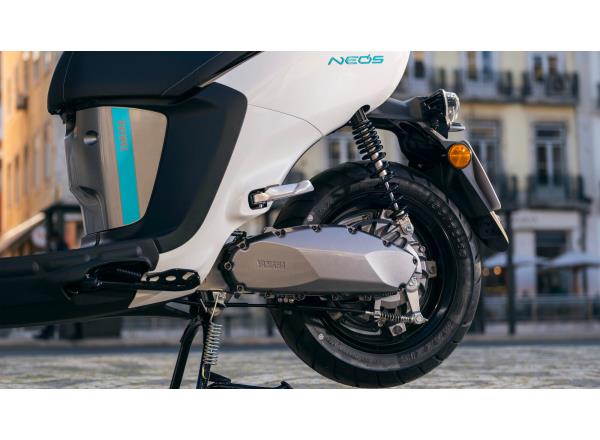 Direct drive hub-mounted electric motor