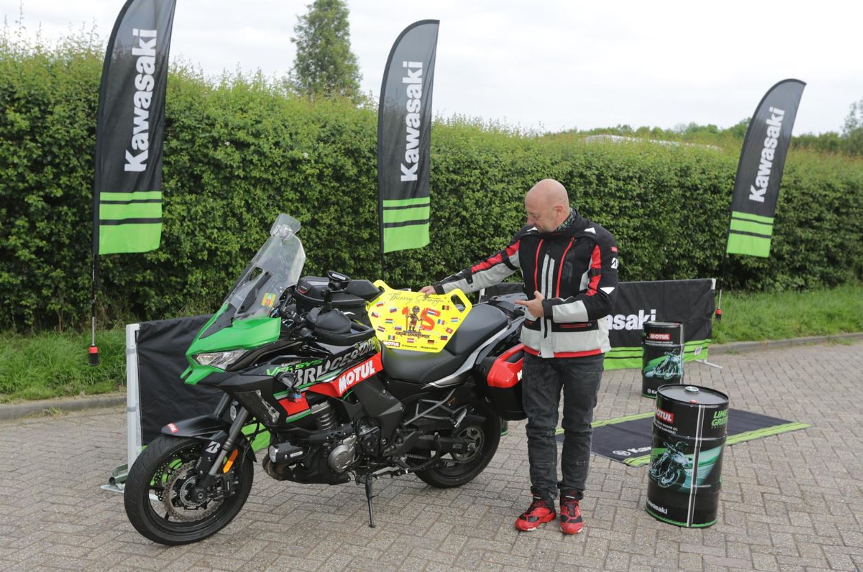 Ultimate touring record achieved: 15 countries in 22 hours with the Kawasaki Versys 1000 SE