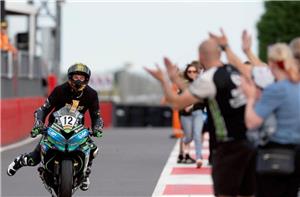 Henry Snell Crowned 2025 AJN Steelstock Kawasaki British Superteen Champion