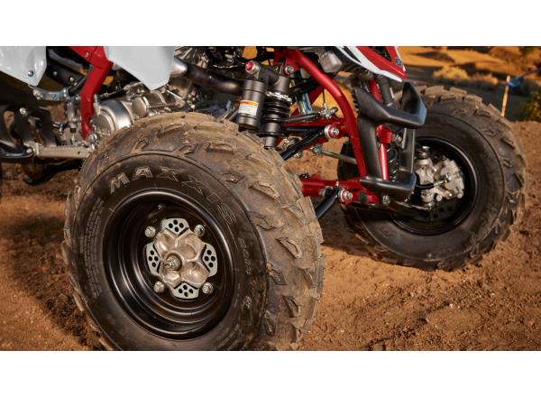 Lightweight aluminium wheels and calipers