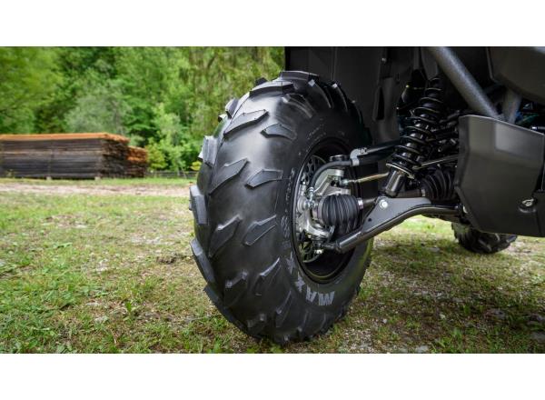 Independent suspension and front disc brakes