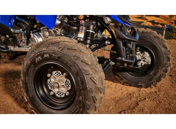 Lightweight aluminium wheels and calipers