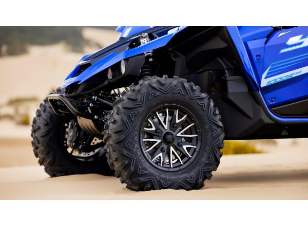 29" Big Horn Tyres and FOX® Podium Shock