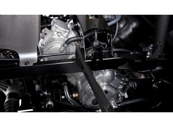 High-torque 686cc engine