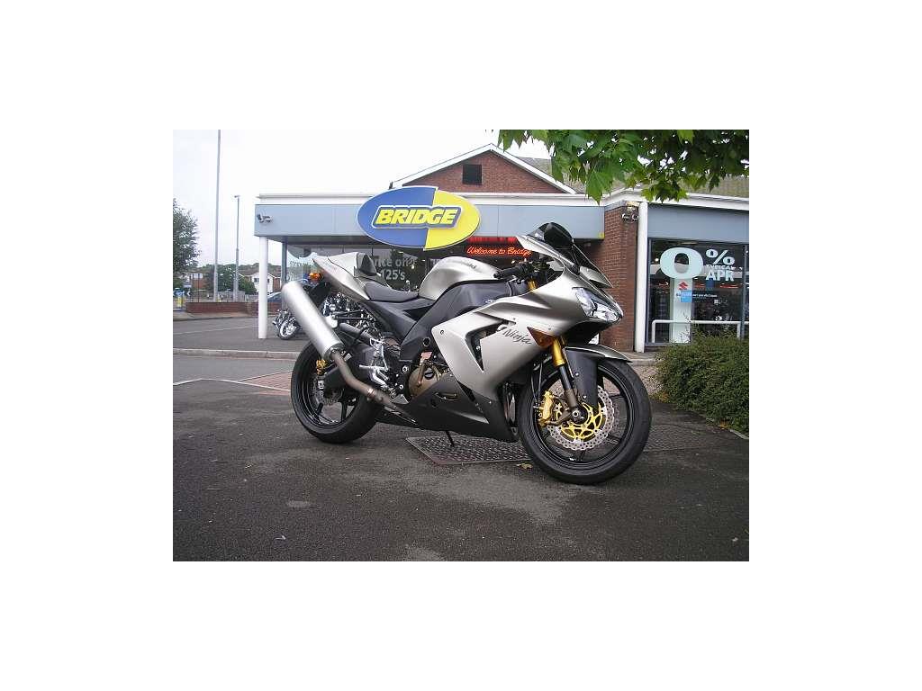 2005 05 reg KAWASAKI ZX1000C2H 1000