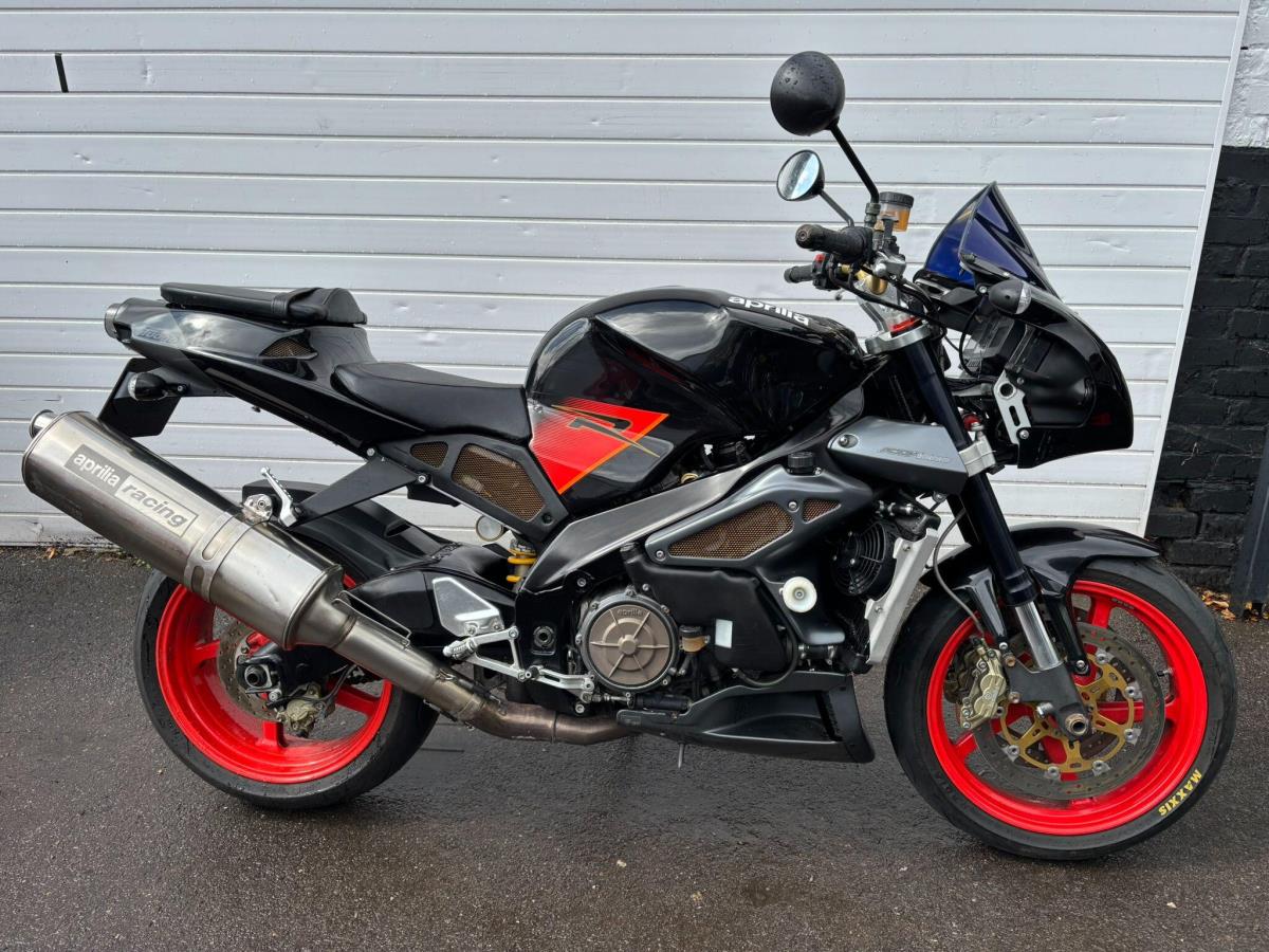 Main image of 2005 Aprilia Tuono 1000