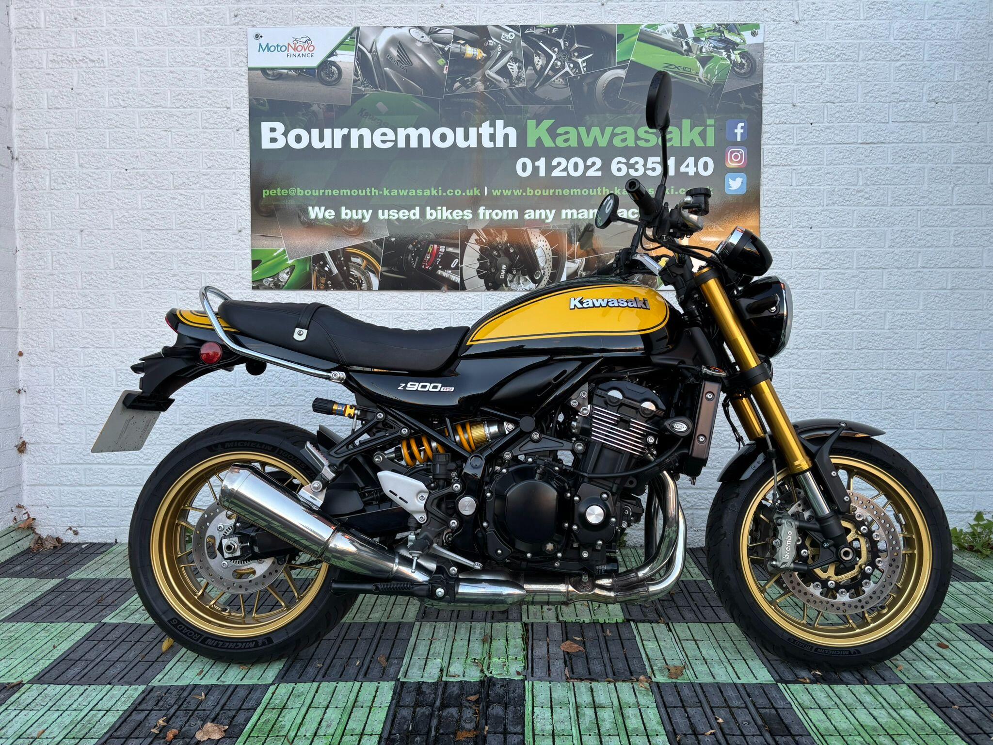 2023 Kawasaki Z900 RS SE
