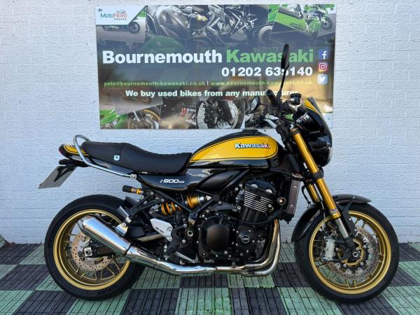 2024 Kawasaki Z900 RS SE