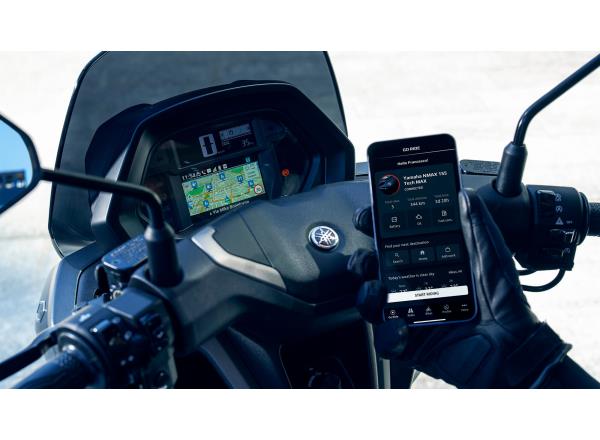 4.2-inch connected TFT dash