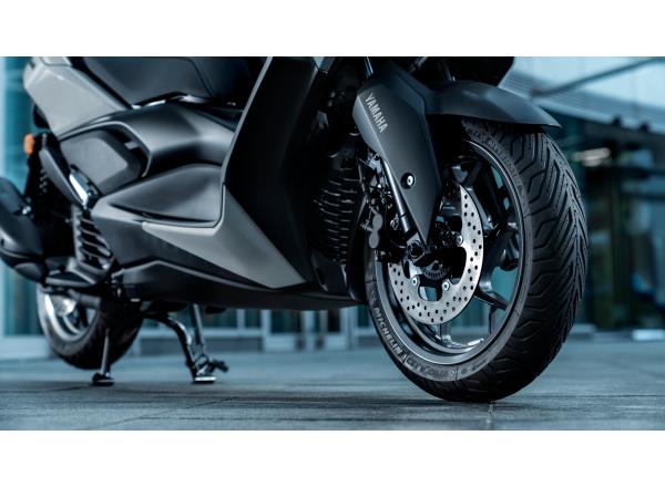 Traction control system (TCS)