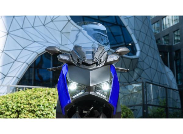 Radical X-shaped headlight
